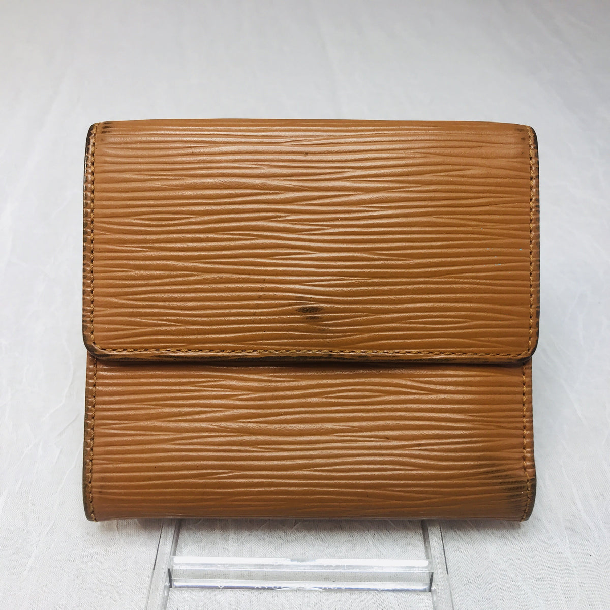 Louis Vuitton Epi Leather Bifold Wallet – Just Gorgeous Studio