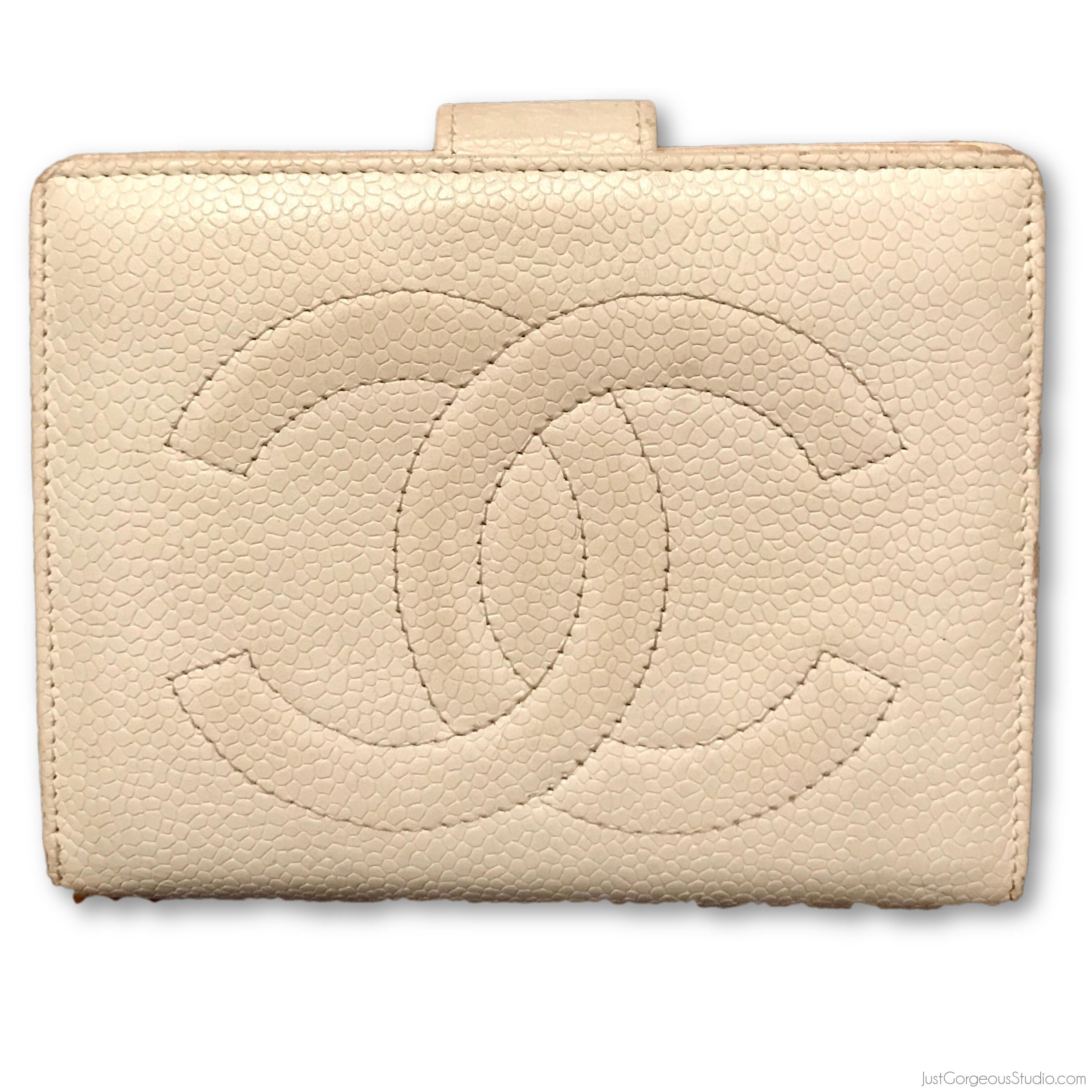 Shop CHANEL Unisex Calfskin Street Style Plain Leather Folding Wallet  (AP3055 B09324) by ☆MI'sshop