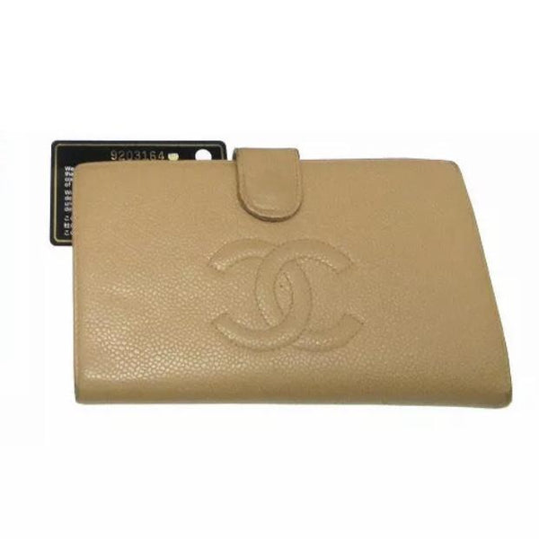 beige chanel caviar wallet