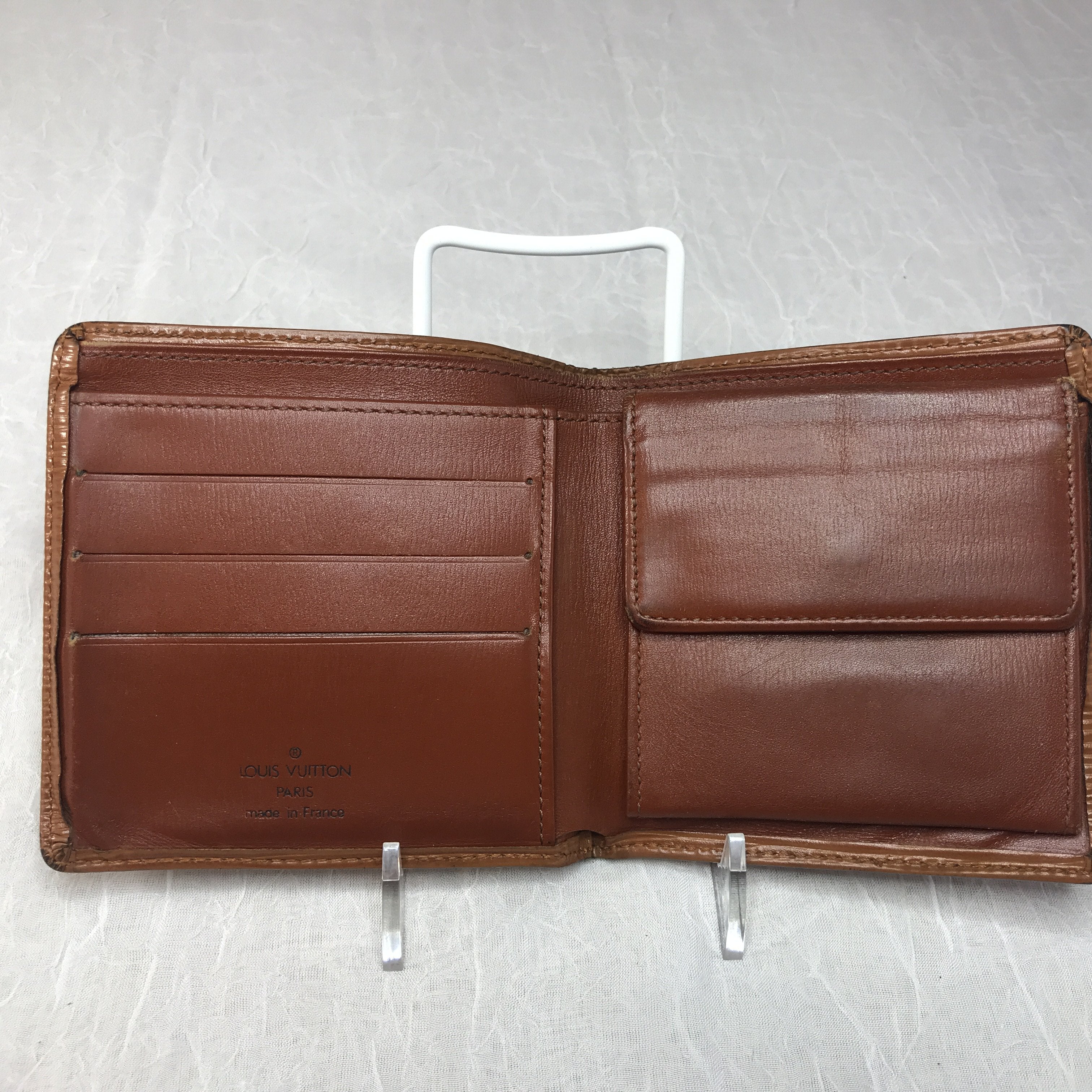 Louis Vuitton Epi Leather Wallets - 73 For Sale on 1stDibs