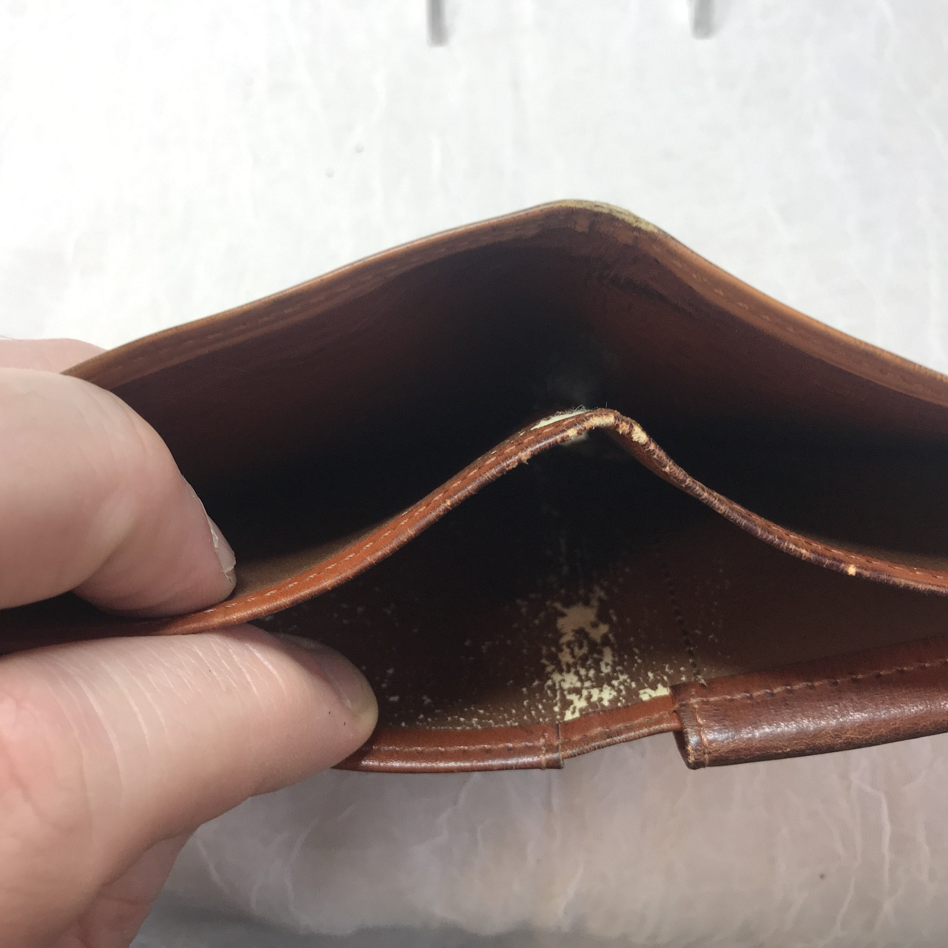 Louis Vuitton Yellow Epi Leather Bi-Fold Wallet – Cashinmybag
