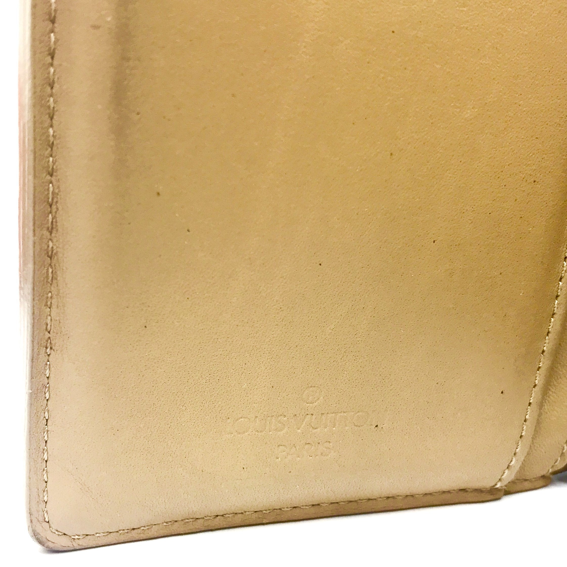 $350 Louis Vuitton Monogram Vernis Cream White Cles Coin Purse Chain Wallet  - Lust4Labels