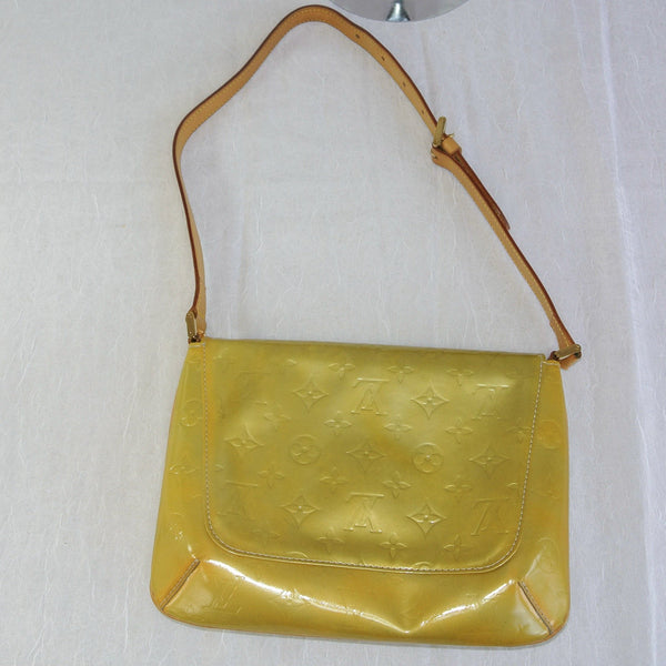 LOUIS VUITTON Vernis Thompson Street Shoulder Bag Gris M91069 Auth jk1776  Patent leather ref.596795 - Joli Closet