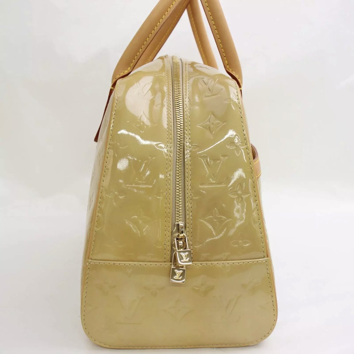 Vintage genuine LOUIS VUITTON Vernis Tompkins patent leather square bag  purse