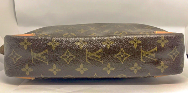 Louis Vuitton Trocadéro Clutch Travel Bag