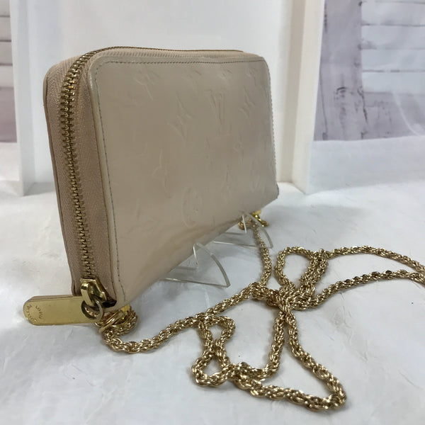 Louis Vuitton Metallic Vernis Rose Gold Zippy Wallet Long 6lz82s For Sale  at 1stDibs